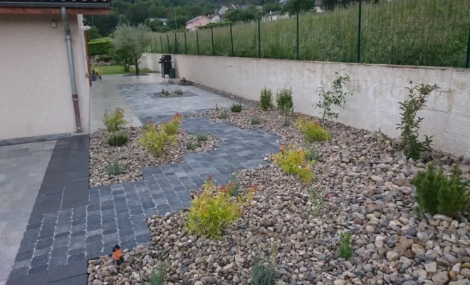Création d'une allée en pavés, Champagnier, Eden parc paysage