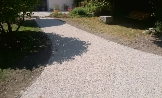 Création d'une allée gravillonée, Crolles, Eden parc paysage