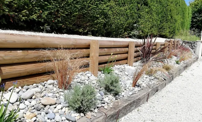 Muret rondin bois, St Ismier, Eden parc paysage
